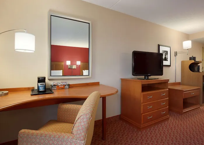 Hampton Inn & Suites East Hartford